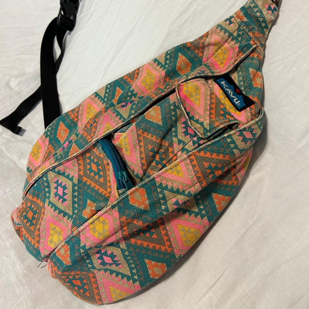 Small Kavu Southwestern Pattern Rope Sling Bag